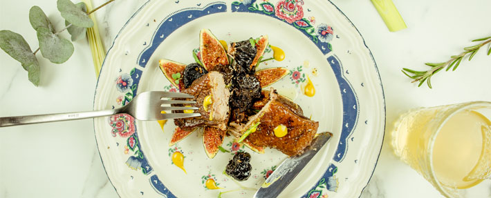 Duck with figs and prunes