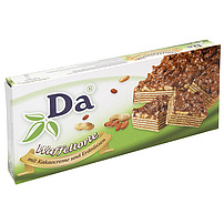 Waffeltorte "DA" mit Kakaocreme (45,3%) und Erdnüssen, umhüllt von kakaohaltiger Fettglasur (25%)