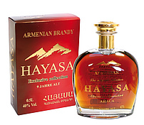 Armenischer Brandy "Hayasa" Geschenkpackung, 9 Jahre alt 40% vol.