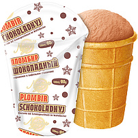 Eis mit Schokogeschmack im Waffelbecher "Plombir-Schokoladnyj"