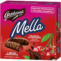 Geleekonfekt "Mella" mit Kirschgeschmack umhüllt von Schokolade.