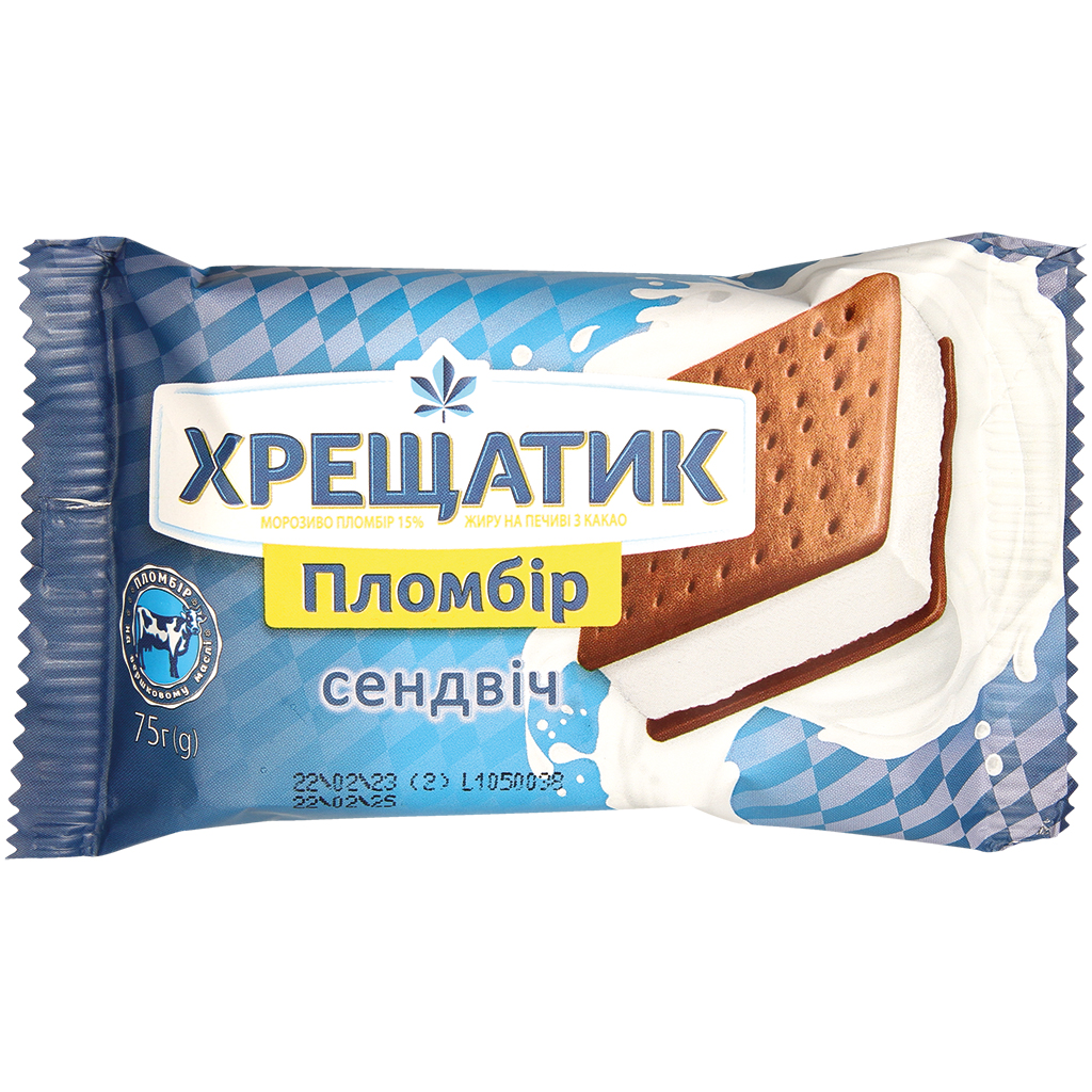"Hreschjatik" Eiscreme mit Vanillegeschmack zwischen zwei kakaohaltigen Keksen